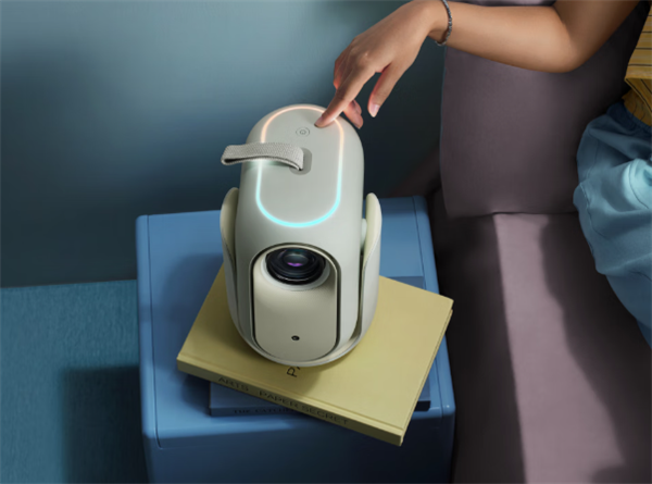 投影仪发布：500CVIA流明亮度、接入米家小爱pg电子游戏网站到手价1089元！小明Q6智能(图4)